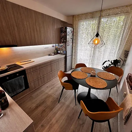 With A View Of Nature Apartman *